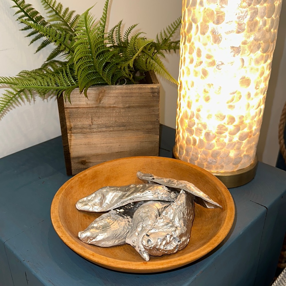 Home Design Set of Silver Painted Oyster Shells 🎁Wrapped & Gives Back🎗️